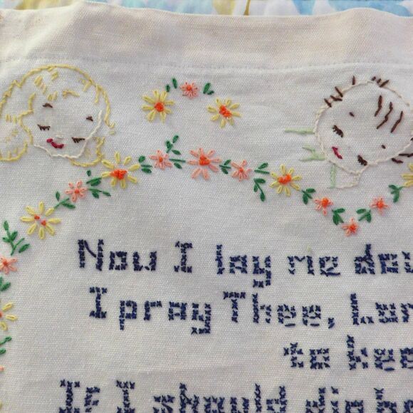 Vintage Needlepoint Sampler of Childs Prayer Large 17.5" x21" Now I lay me down - Picture 6 of 8